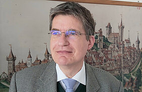Dr. Christian Kruse, neuer Leiter des Staatsarchivs Nürnberg (Fotografin: Agnes Zettel, Staatsarchiv Nürnberg) [JPG-Datei].