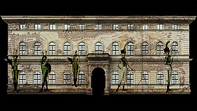 Projektion auf die Fassade des Staatsarchivs München