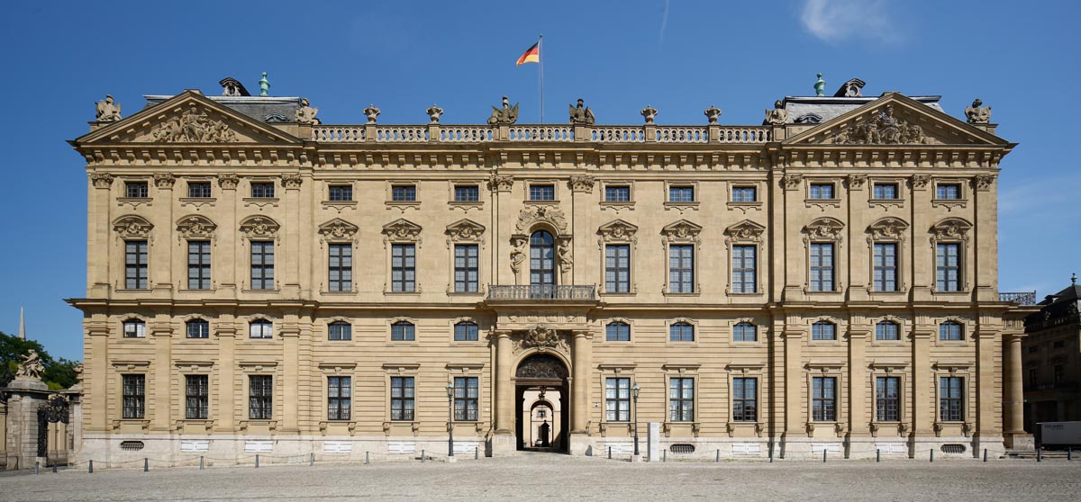 Staatsarchiv Würzburg (Fotograf: Peter Litvai, Atelier für Fotografie Landshut) 